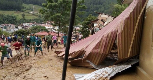 Điểm báo 12/10/2017: Đã có ít nhất 50 người chết và mất tích do mưa lũ