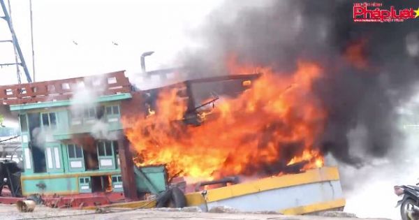 Hải đội 2, BĐBP Sóc Trăng cứu hộ thành công tàu cá ngư dân bị cháy