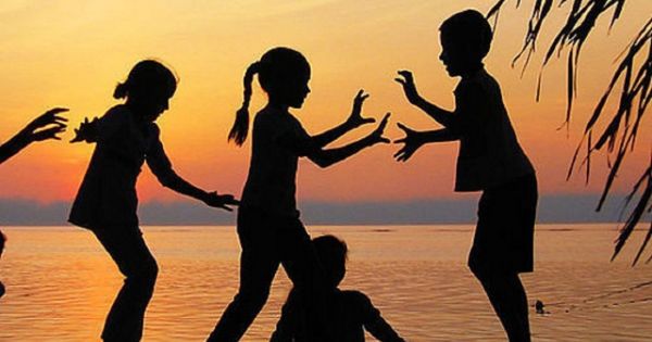 Điểm báo 23/10/2017: Xin đừng bắt trẻ cứ 'ngoan'!