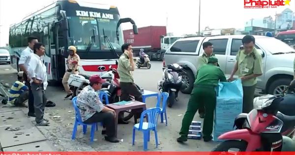 TPHCM: Tịch thu 2000 bao thuốc lá nhập lậu