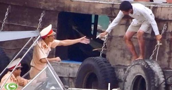 “Luật ngầm” trên sông: Bình Dương tạm đình chỉ 6 CSGT đường thủy