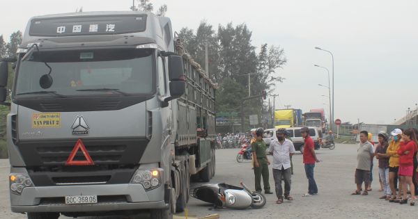 Phẫn nộ tài xế xe containner lùi xe cán chết người bị thương rồi bỏ chạy