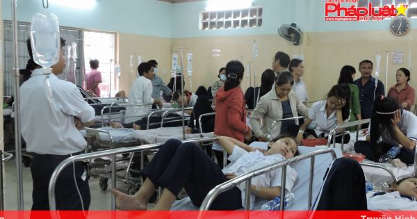 Kon Tum: Truy tìm người phụ nữ khiến 51 học sinh ngộ độc