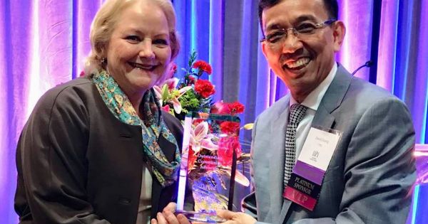 Doanh nhân Việt Kiều Mỹ David Dương tiếp tục được vinh danh tại Hoa Kỳ.