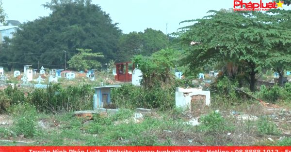 Hơn 2000 ngôi mộ tại nghĩa trang Bình Hưng Hòa không người thân đến nhận