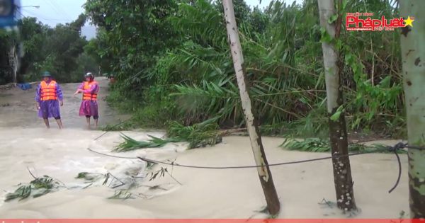 Tổng hợp: Mưa lũ gây cô lập nhiều nơi ở miền Trung