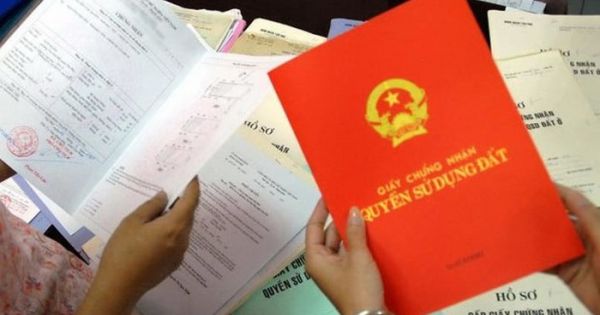 Từ 5/12, “sổ đỏ” sẽ phải ghi đầy đủ tên các thành viên gia đình