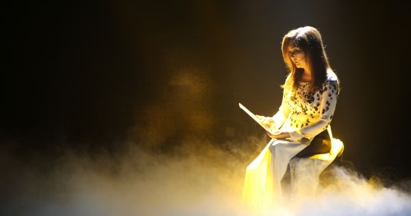 Nữ danh ca Họa Mi kể về tai tiếng bỏ chồng, tham phú phụ bần