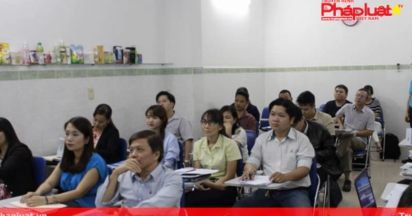 Chỉ cấp một loại văn bằng dù chính quy hay tại chức