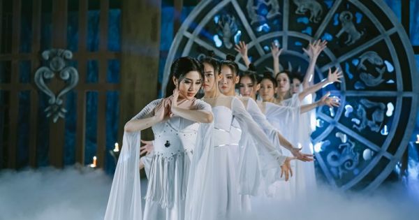 Ngọc nữ Bolero Tố My ngại ngùng khi lần đầu đóng cảnh nóng trong MV Chờ người