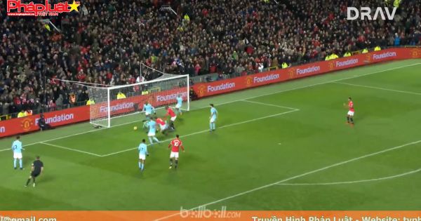 Đánh bại M.U, Man City đi vào lịch sử Premier League