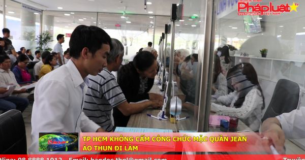 TP HCM không cấm công chức mặc quần jean, áo thun đi làm