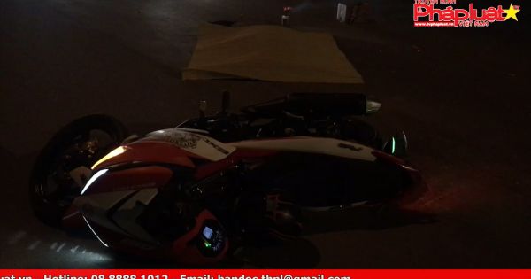 Bình Dương: Xe máy va chạm container, nam thanh niên tử vong thương tâm