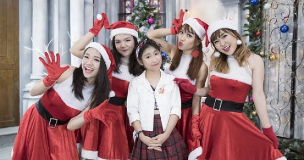 Ju Uyên Nhi đáng yêu và cá tính trong MV nhạc Giáng sinh