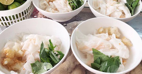 Đến Đà Lạt phải một lần thử đến món bánh ướt lòng gà