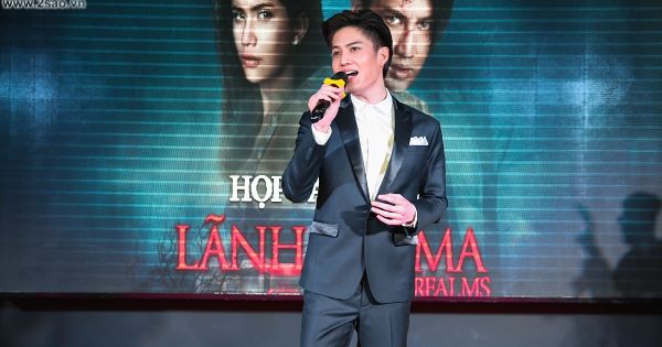 Nam thần Golf Pichaya khoe giọng hát, ôm hôn fan nhí nhiệt tình