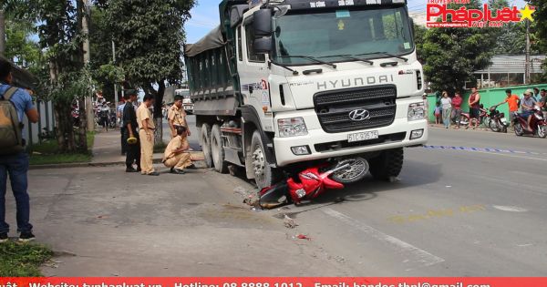 Bình Dương: Xe ben chạy lấn đường 1 người tử vong 2 người bị thương nặng