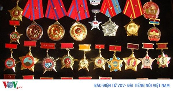 “Bỏ quên” 114 huân, huy chương trong tủ hồ sơ