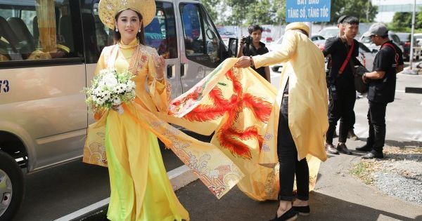 Lâm Khánh Chi diện áo dài long phụng, cùng ông xã làm lễ vái gia tiên