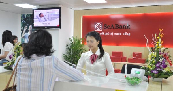 Đồng loạt điều chỉnh tính lãi tiết kiệm: Hàng triệu người ảnh hưởng