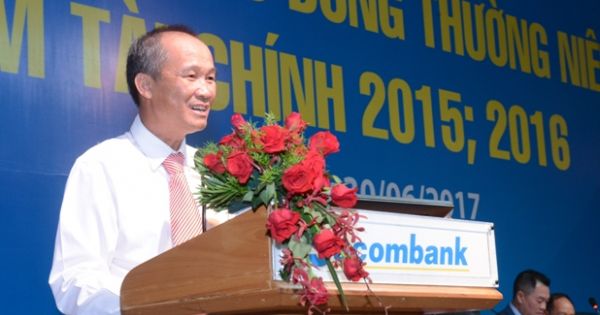 Chủ tịch Sacombank chính thức từ bỏ chức vụ ở 4 công ty khác