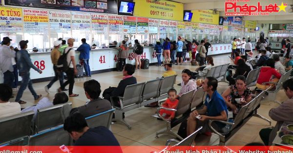 Những hãng xe lớn đã hết vé xe dịp tết 2018
