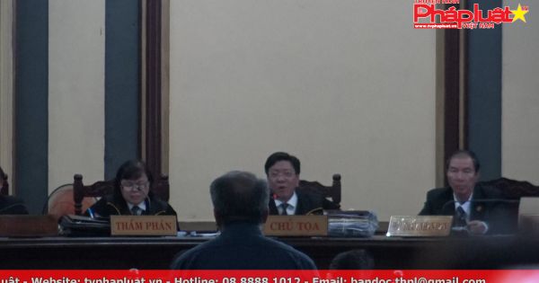 Ngày thứ 1 xét xử Đại án Phạm Công Danh: Nhiều bị cáo phải nhờ đến bác sĩ để chăm sóc.