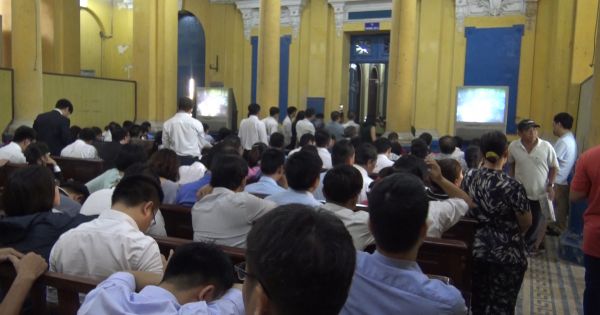 Kiểm sát viên kiến nghị tòa phải triệu bằng được ông Trần Bắc Hà