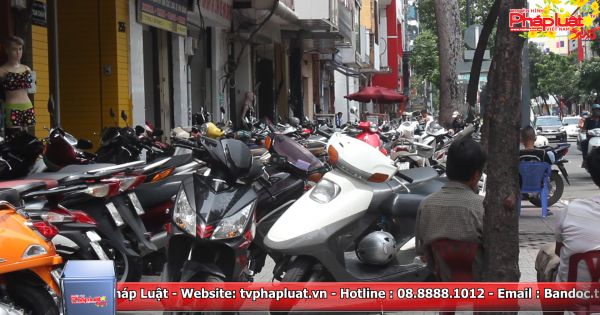 TP HCM chấm dứt hoạt động các bãi giữ xe trên vỉa hè