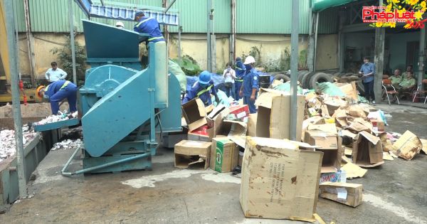 TP HCM: Tiêu hủy lô hàng lậu trị giá gần 7 tỷ đồng