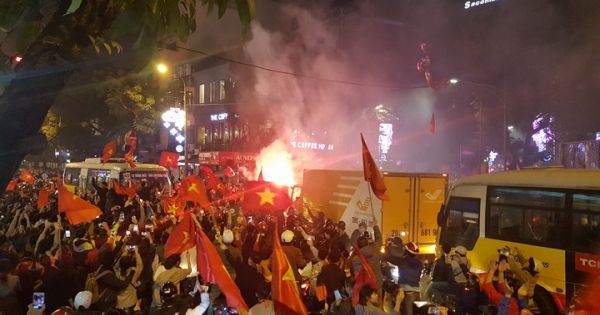 Quá khích sau chiến thắng của U23 Việt Nam