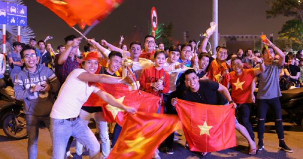 Điểm báo 25/01/2018: Đại sứ quán Trung Quốc mở cửa cấp visa riêng cho cổ động viên U23 Việt Nam