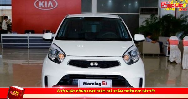 Ô tô Nhật đồng loạt giảm giá trăm triệu dịp sát Tết