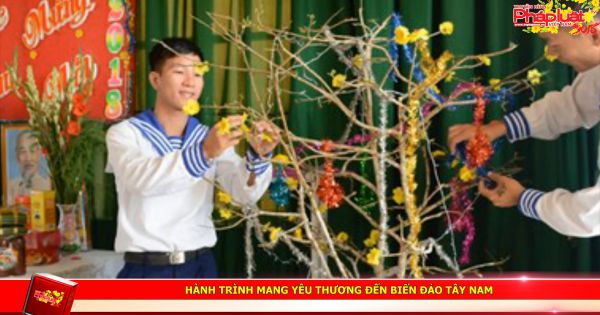 Hành trình mang yêu thương đến biển đảo Tây Nam