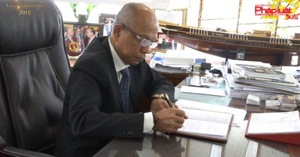 Gặp gỡ Peter Hồng- PCT Hiệp Hội Doanh nhân Việt Nam Ở Nước Ngoài: Hãy ưu tiên đầu tư cho thế hệ trẻ.