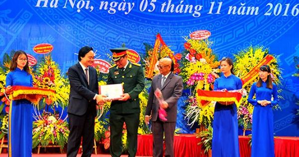 Giáo Sư, Phó Giáo Sư được phong tăng vọt trước thời điểm áp tiêu chuẩn mới