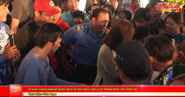 TP HCM: chen chân để được nghệ sĩ hài hoài linh lì xì trong ngày vía thần tài