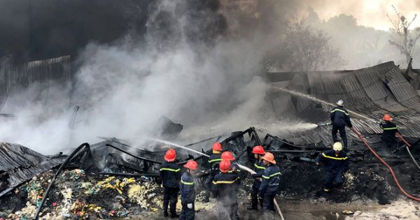 TP HCM: Cùng một ngày xuất hiện 2 vụ cháy lớn