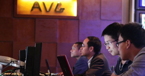 Điểm báo 09/03/2018: Ban Bí thư chỉ đạo xử lý vụ Mobifone mua 95% cổ phần AVG; Eximbank công bố thông tin bất thường về vụ mất 245 tỷ đồng