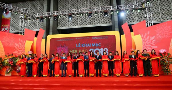 Tưng bừng khai mạc Hội báo Toàn quốc 2018