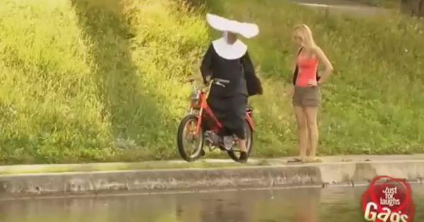 Đùa chút thôi, Cười chết thôi -NEW Just For Laughs Gag