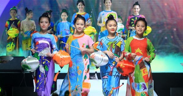 Lễ hội áo dài thu hút hơn 100.000 lượt người tham dự tại TP HCM