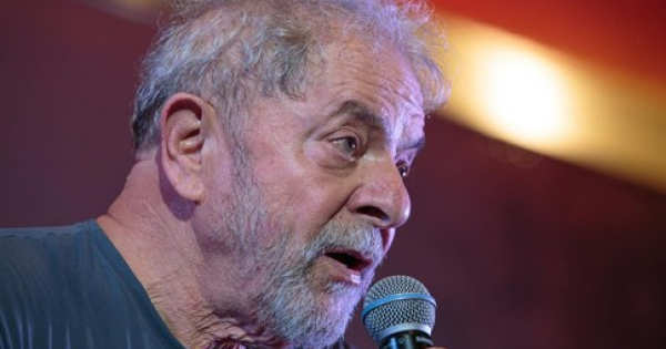 Brazil: Tòa án phê chuẩn lệnh bắt giam cựu tổng thống Lula Da Silva