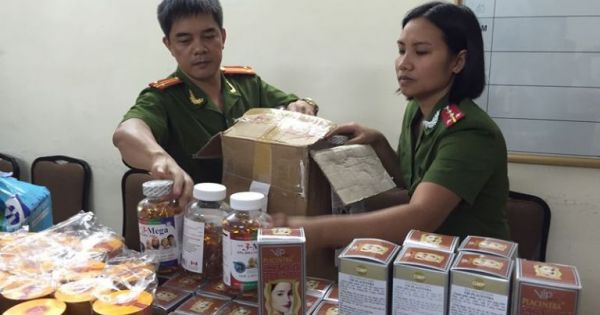 Hà Nội: Thu giữ số lượng lớn thực phẩm chức năng, mỹ phẩm giả