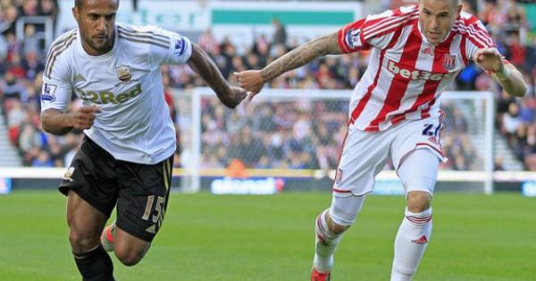 Swansea chia tay giải Ngoại hạng Anh và xuống chơi ở Championship