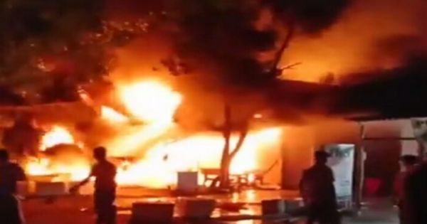 Cà Mau: Cháy 5 căn nhà giữa khuya, thiệt hại khoảng 5,4 tỉ đồng