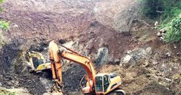 Lào Cai: Công an vào cuộc điều tra việc tận thu, thu gom quặng apatit