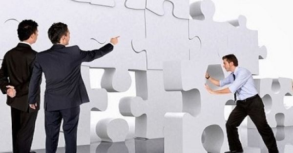 Điểm báo ngày 23/06/2018: Tranh cãi chuyện chủ công ty đòi nợ thuê phải có bằng đại học