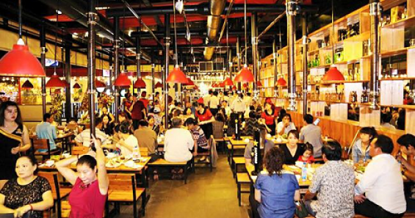 Chân dung hai ông lớn dẫn đầu chuỗi bán lẩu, nướng, bia tươi