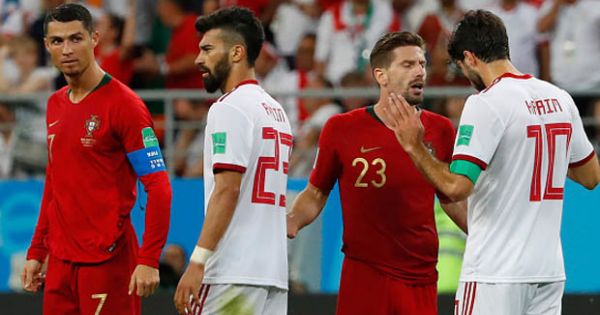 World Cup 2018: Ronaldo sút hỏng phạt đền, Bồ Đào Nha vuột chiến thắng và ngôi đầu bảng